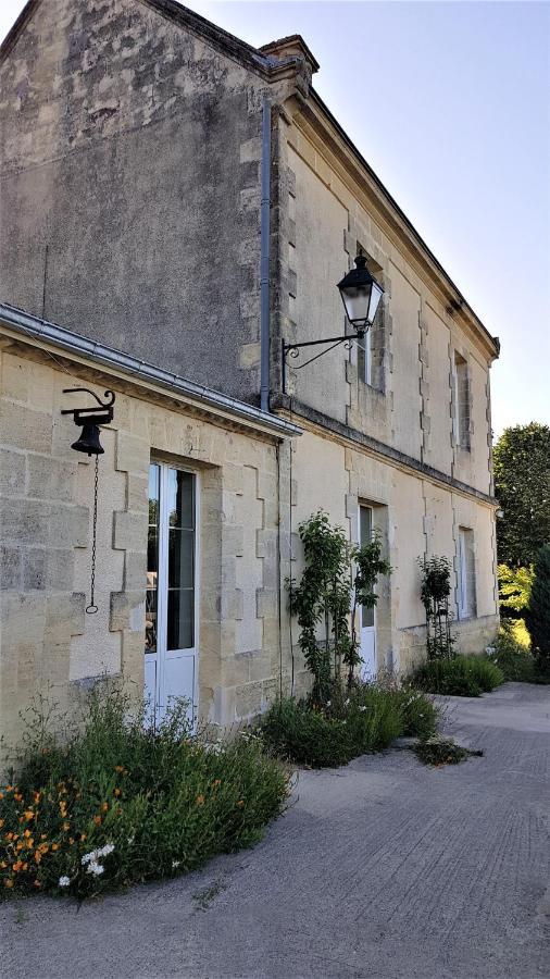 Château Bernon Bed & Breakfast Queyrac Exterior foto