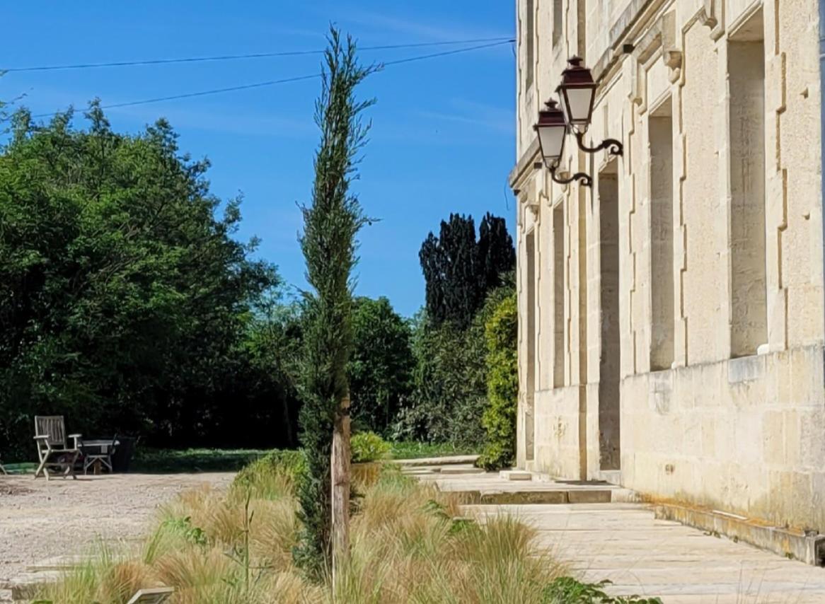 Château Bernon Queyrac Exterior foto